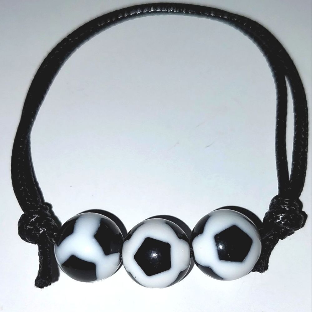 Unisex kids soccer ball adjustable charm bracelet - Picture 4 of 4